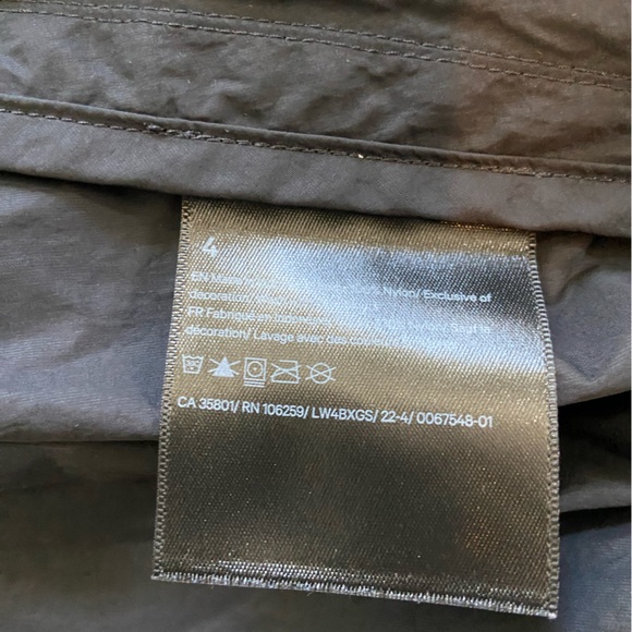 Lululemon windbreaker, sz 4 - Picture 6 of 6